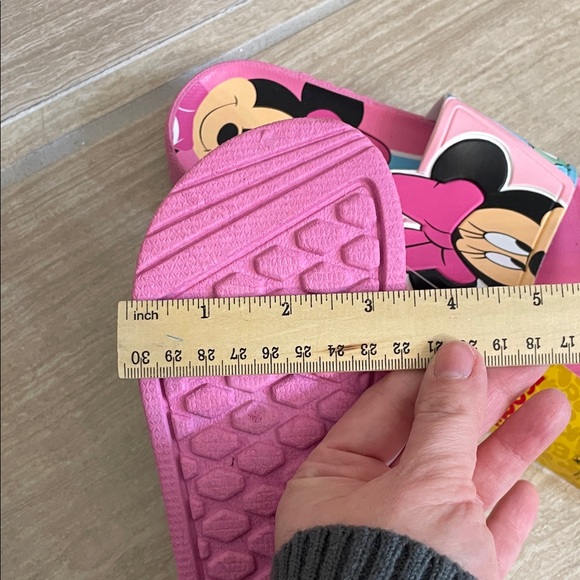 Disney Minnie Mouse NWT Sz 12-13 Pink Kids Slide Sandals - Picture 8 of 10